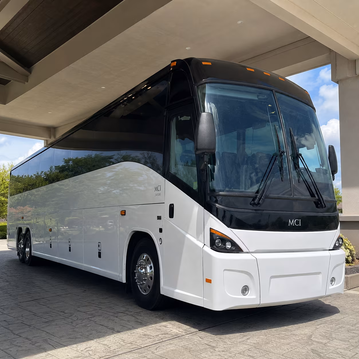 guest shuttles to brignole vineyards and wedding venues around new britain